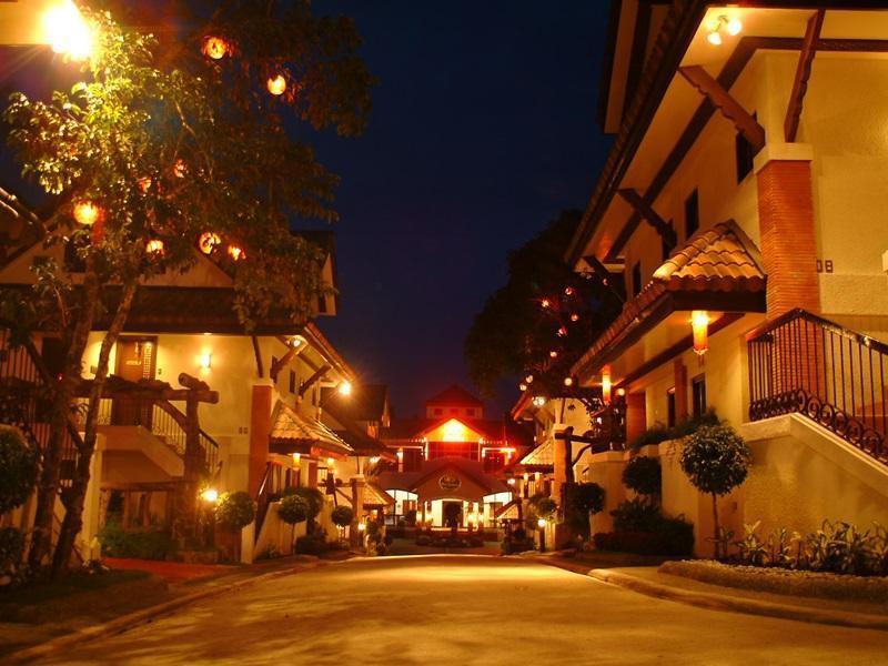Dominique Hotel Tagaytay City Buitenkant foto
