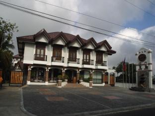Dominique Hotel Tagaytay City Buitenkant foto